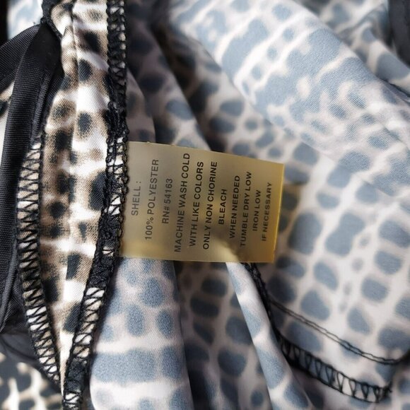 Calvin Klein Womens Animal Print Lightweight Jacket Coat 1X with carrying case - Picture 3 of 7